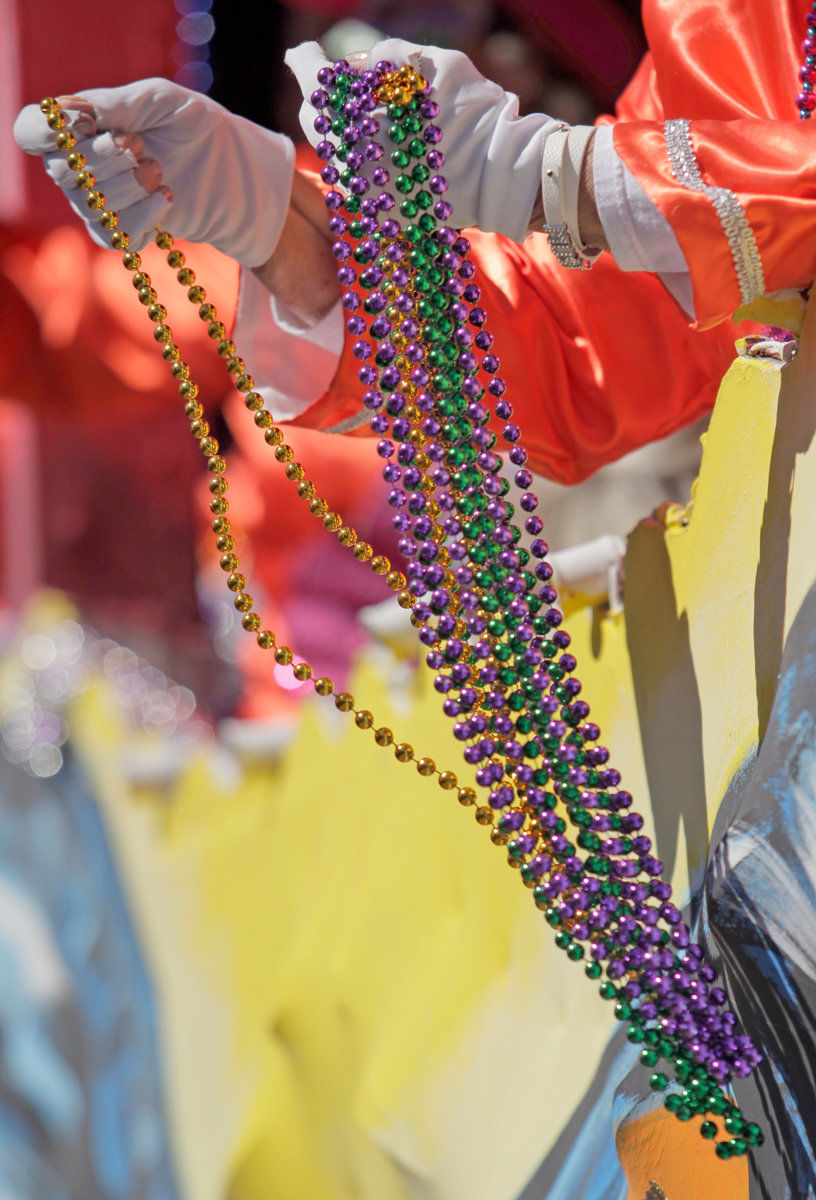 Krewe of Iris 2017 rolls in New Orleans: See Mardi Gras parade photos